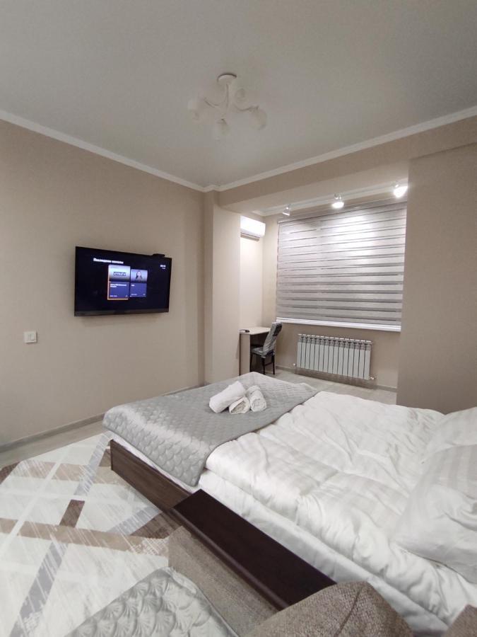 Ferienwohnung Уютная Квартира-Студия Жк Lotus Terrace Almaty Exterior foto