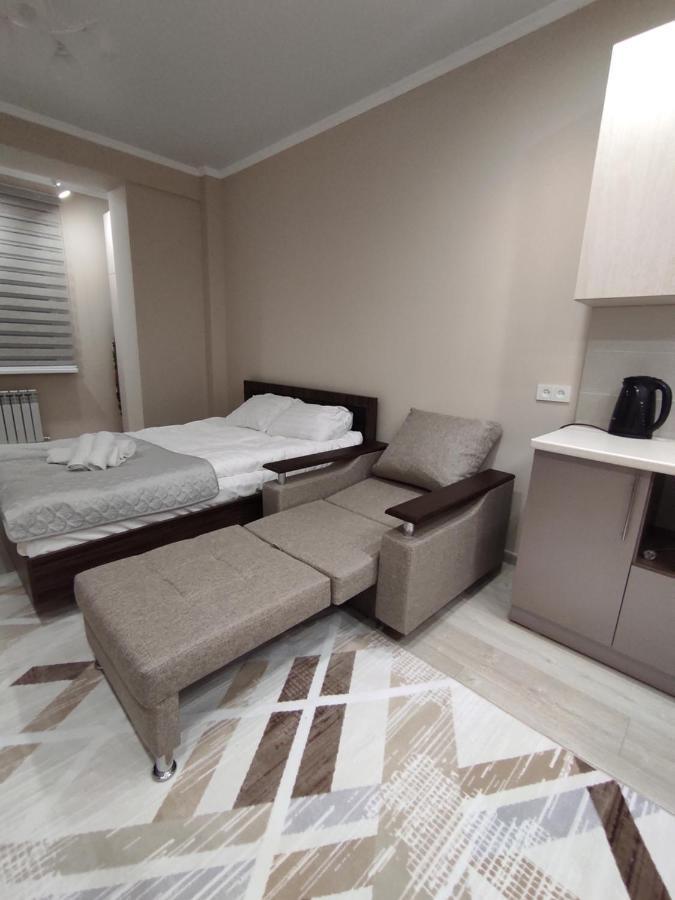 Ferienwohnung Уютная Квартира-Студия Жк Lotus Terrace Almaty Exterior foto