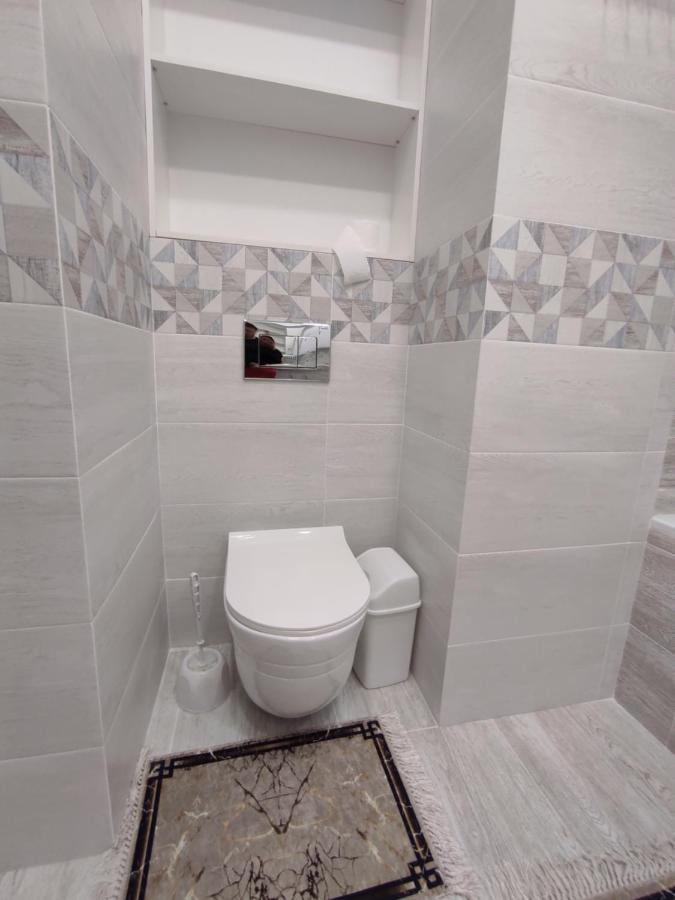 Ferienwohnung Уютная Квартира-Студия Жк Lotus Terrace Almaty Exterior foto